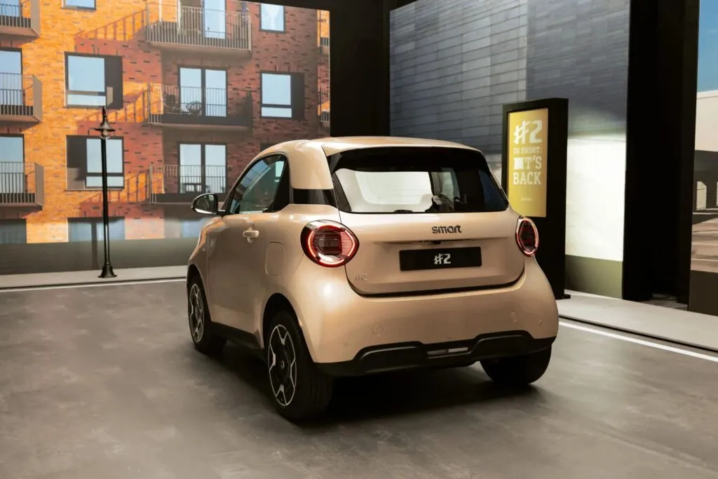 Smart #2 возвращается на узкие европейские улицы — photo 8