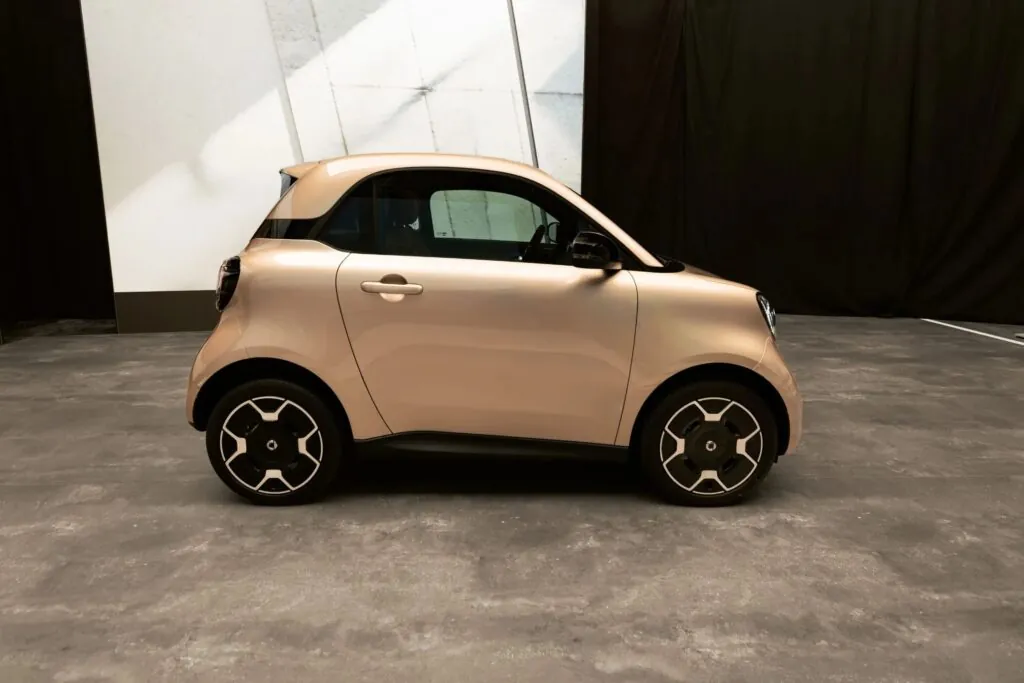 Smart #2 возвращается на узкие европейские улицы — photo 7